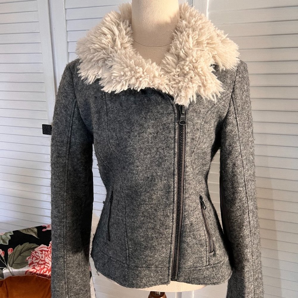 Zara Outerwear Trafaluc  Grey Jacket   AUS 10 Faux Sheepskin Collar - Picture 10 of 15